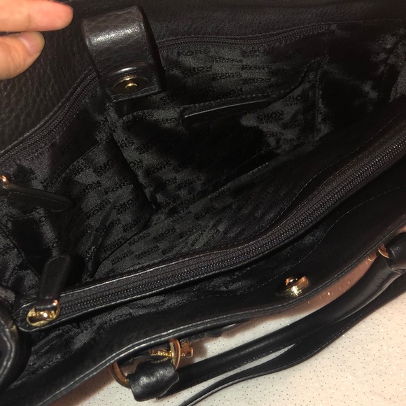 MK leather bag - Picture 8 of 10